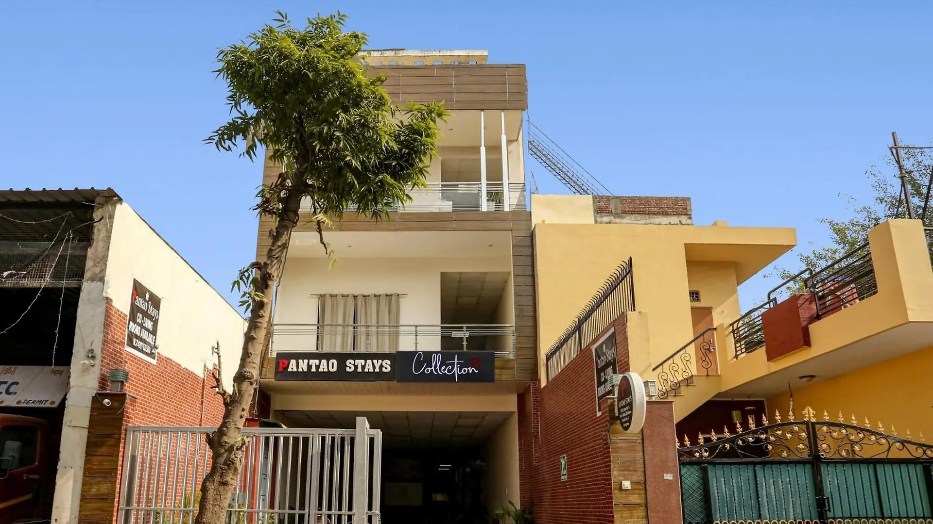 Collection O Pantao Stays Gurgaon India