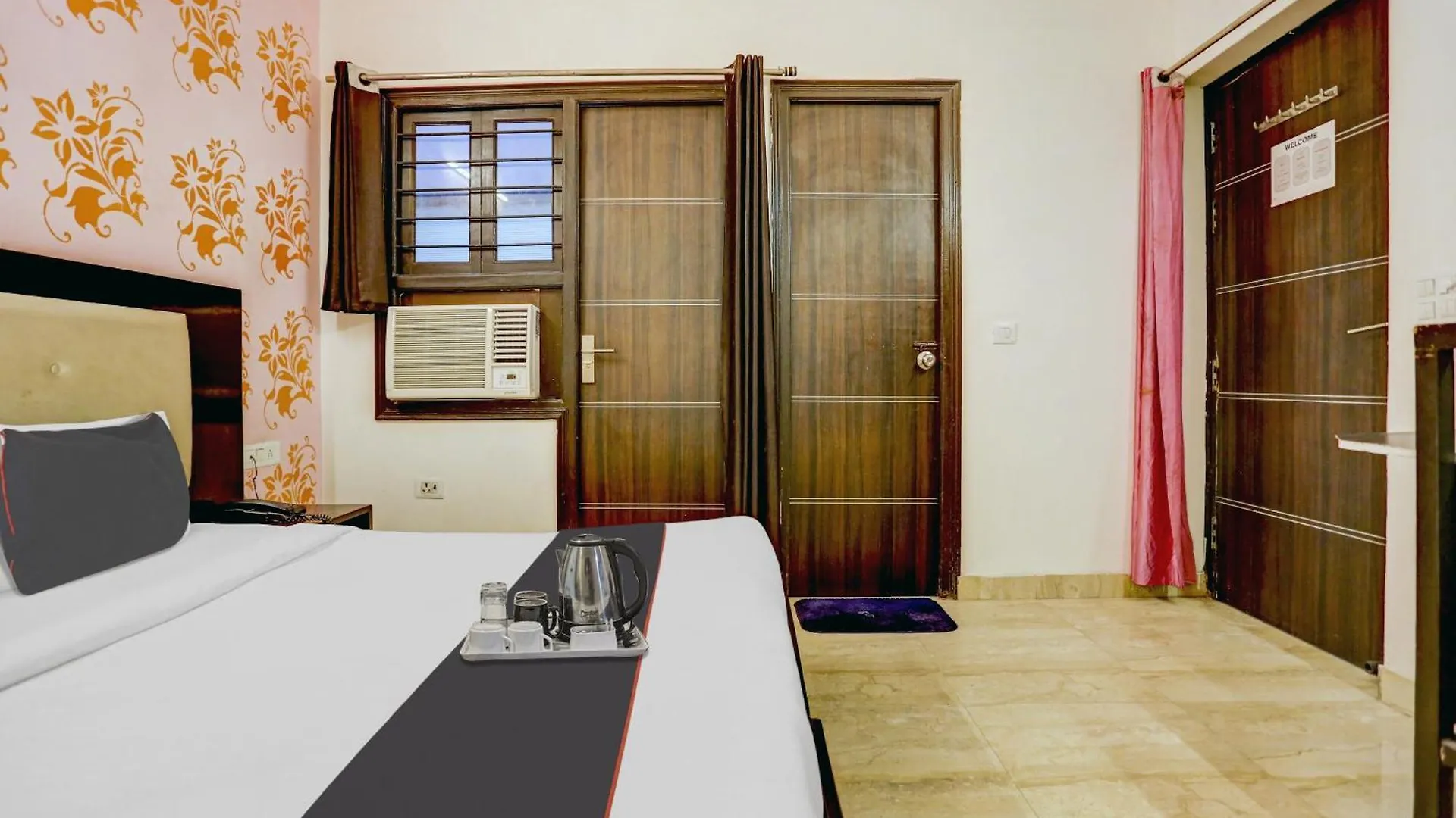 *** Hotel Collection O Pantao Stays Gurgaon India